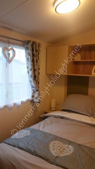 Jenner Family Holiday Homes At Tattershall Lakes Dogdyke Exterior photo