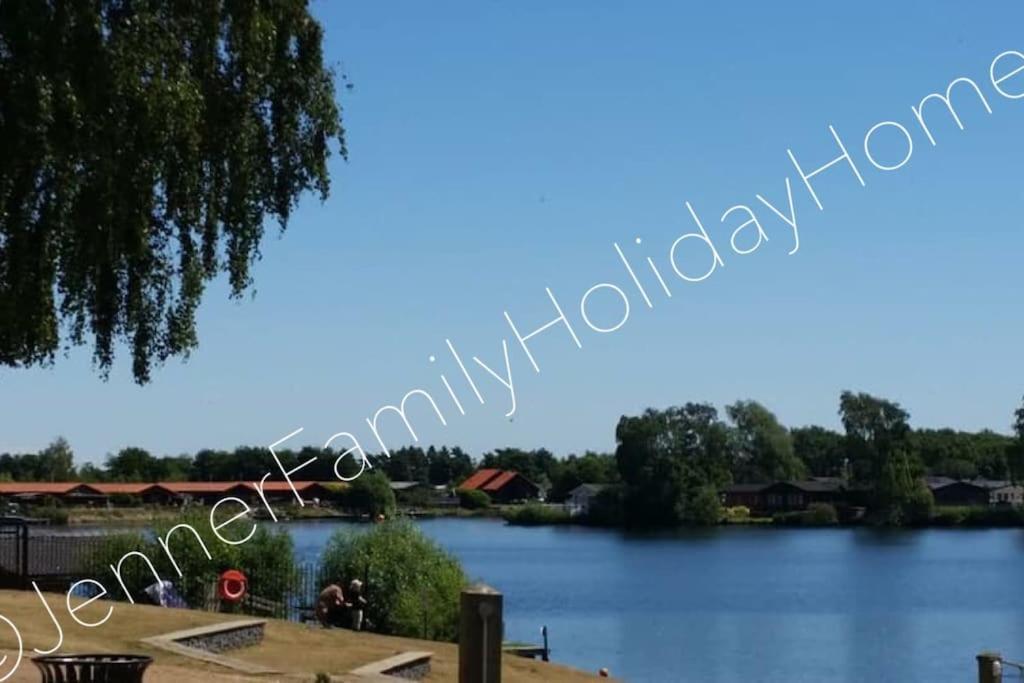 Jenner Family Holiday Homes At Tattershall Lakes Dogdyke Exterior photo